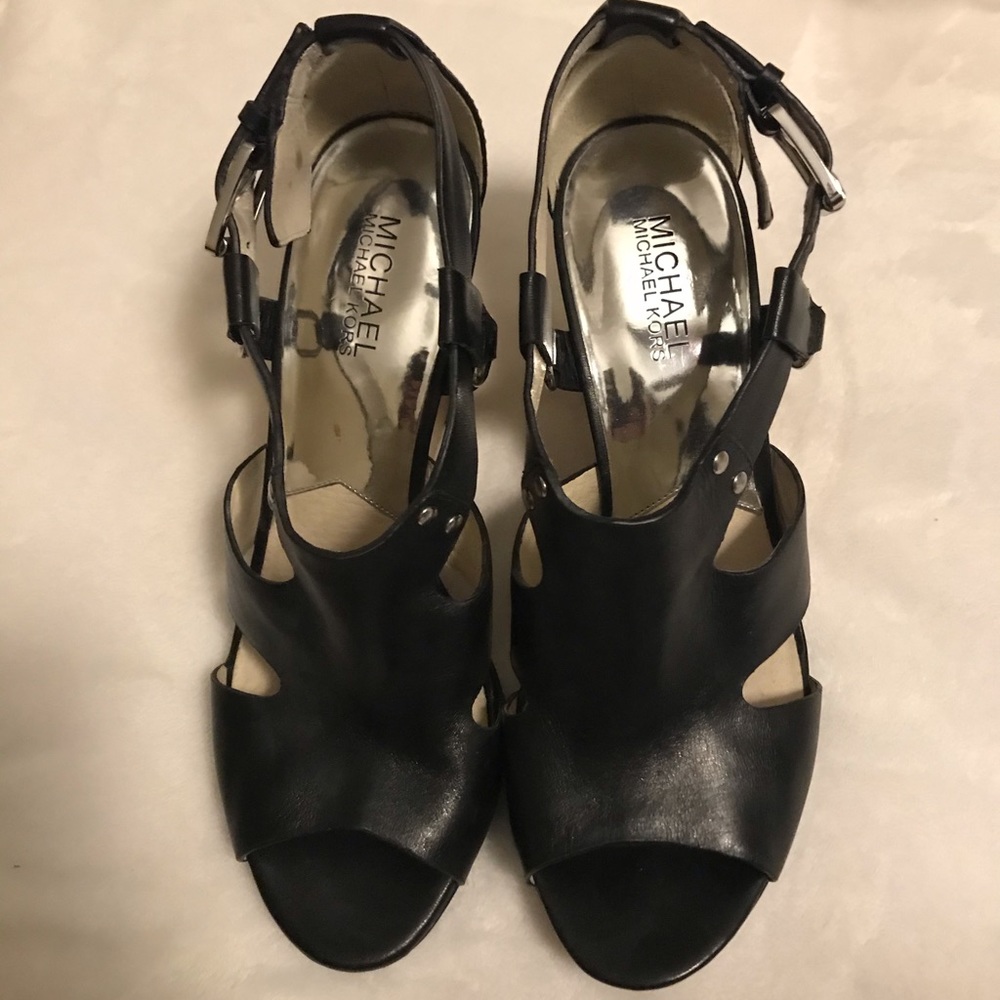 Michael Kors black wedge - Picture 2 of 3